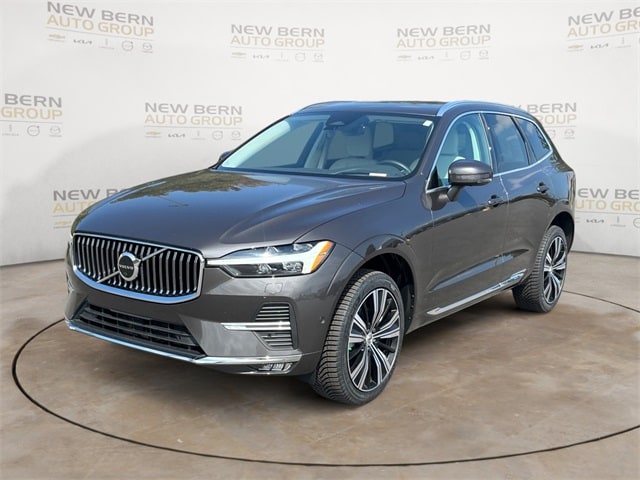 2022 Volvo XC60 B5 Inscription