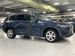 2023 Volvo XC90 B5 AWD Core SUV