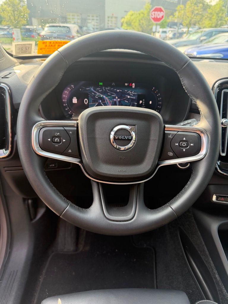 2026 Volvo XC40 Plus - Photo 12