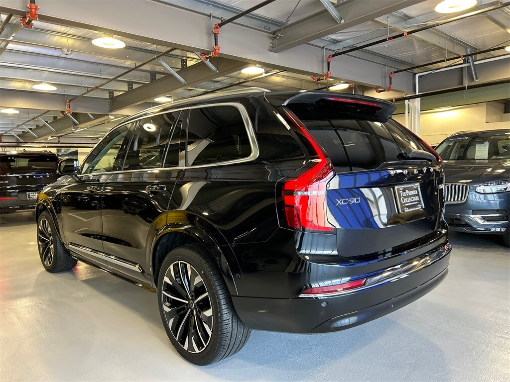 2025 Volvo XC90 Plus photo 4