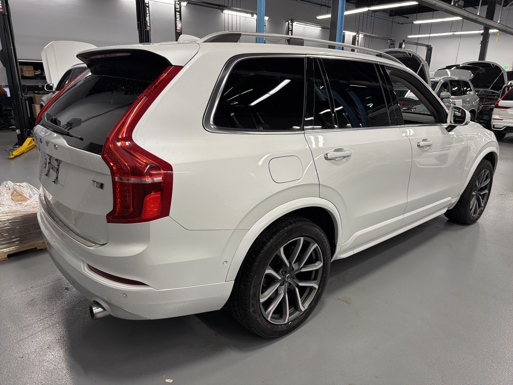 Used 2018 Volvo XC90 T5 AWD Momentum SUV