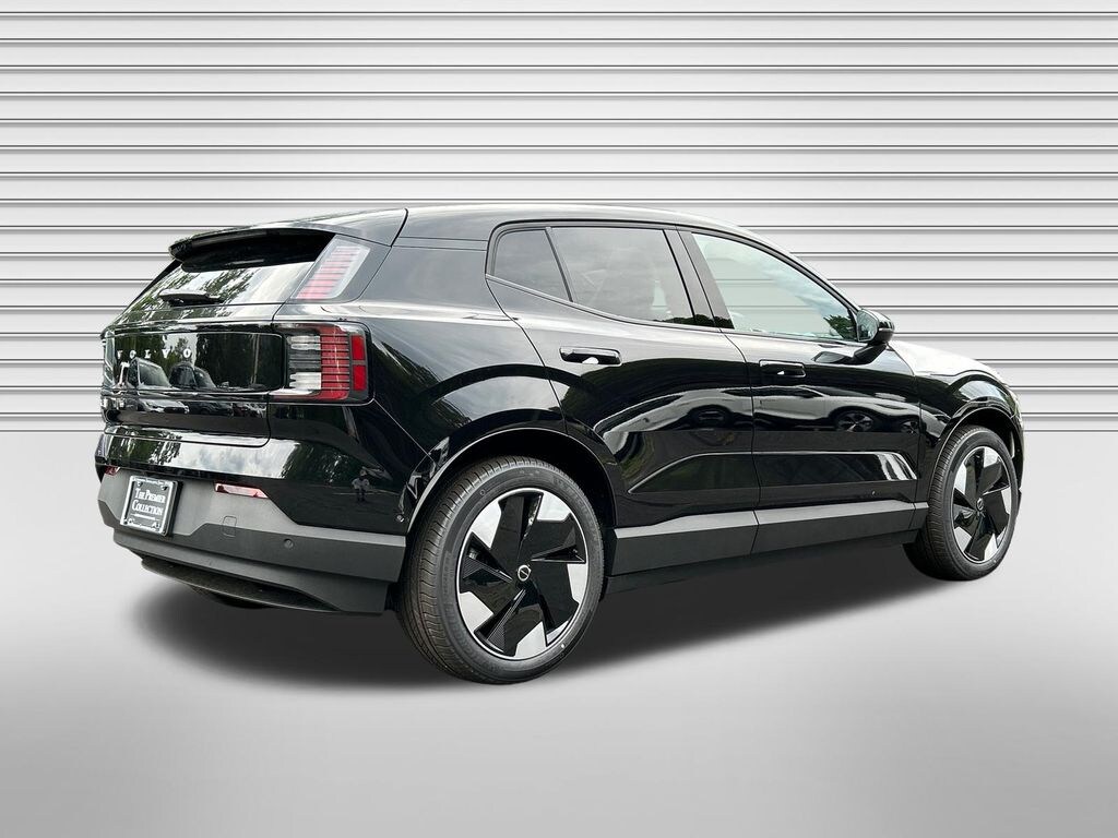 New 2026 Volvo EX30 Twin Motor Ultra SUV