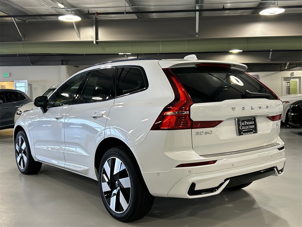 2024 Volvo XC60 Recharge Hybrid T8 Plus photo 4