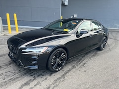2024 Volvo S60 B5 Plus Black Edition Sedan