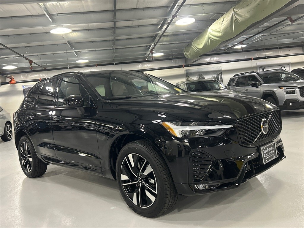 New 2026 Volvo XC60 B5 Core SUV