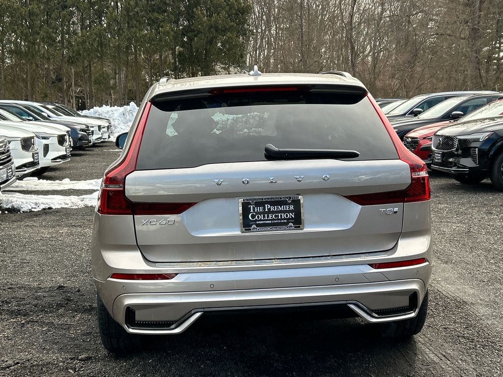 New 2026 Volvo XC60 plug-in hybrid T8 Plus SUV