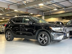 2025 Volvo XC40 B5 Core Bright Theme SUV