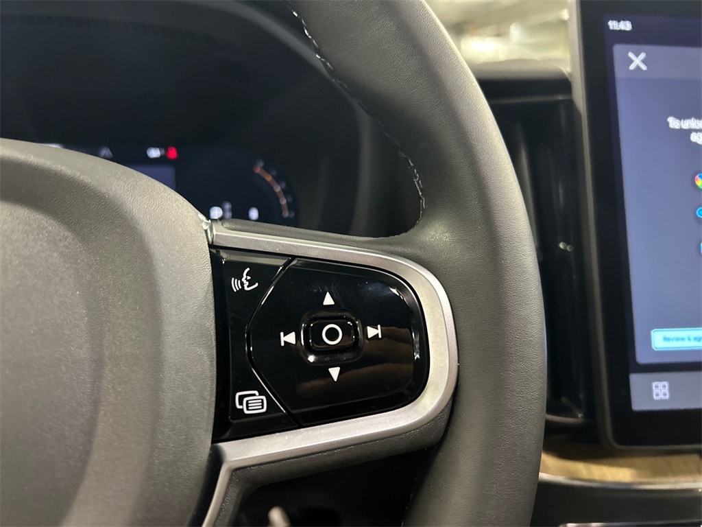 2026 Volvo XC60 Core - Photo 14