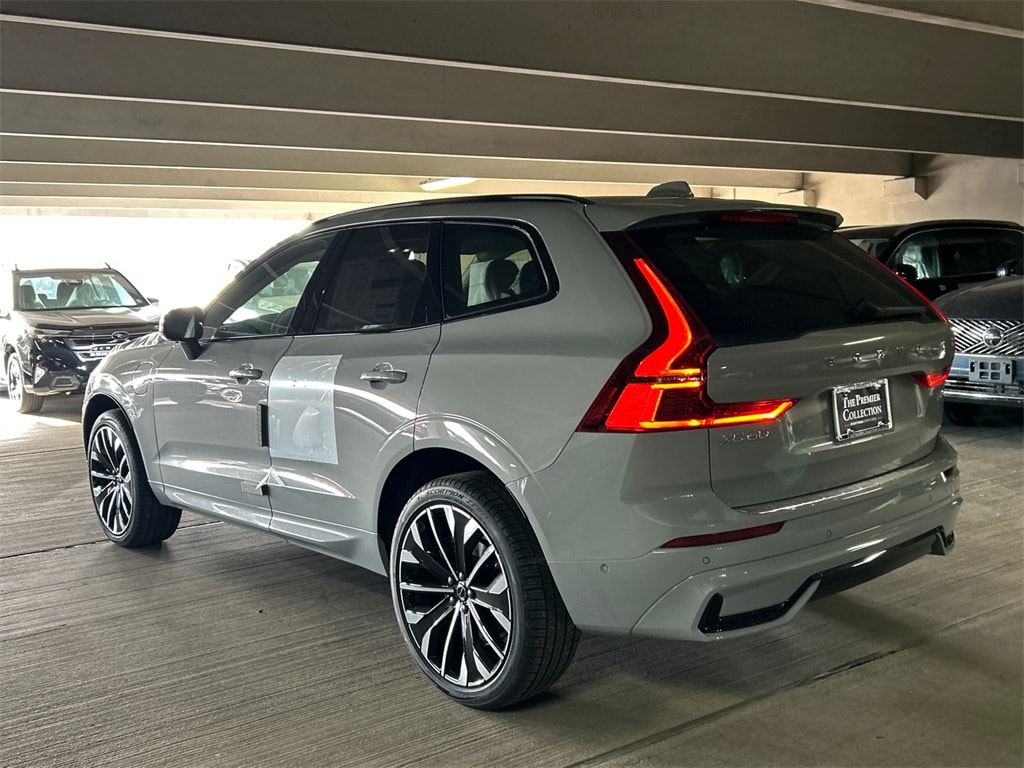 New 2026 Volvo XC60 plug-in hybrid T8 Ultra SUV