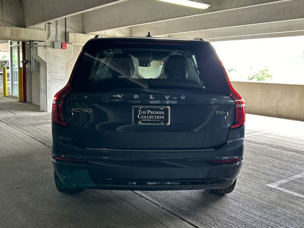 New 2026 Volvo XC90 B6 Ultra Dark Theme 6-Seater SUV
