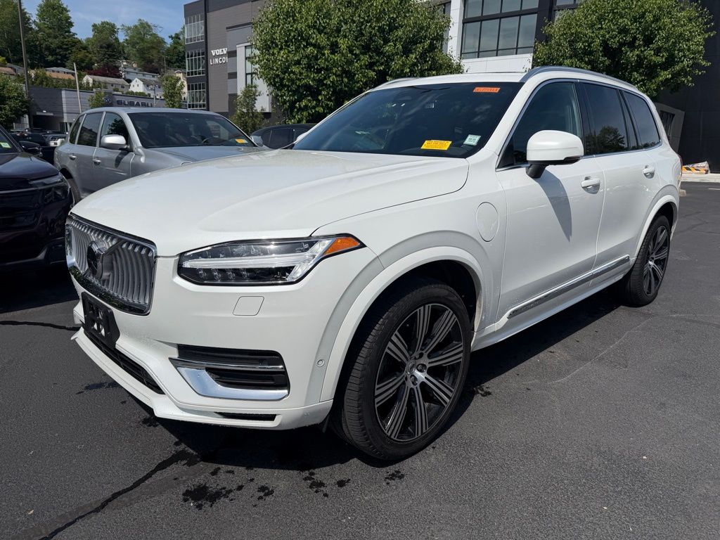 2023 Volvo XC90 T8 Recharge Plus Bright Theme 7-Seat 4WD's photo
