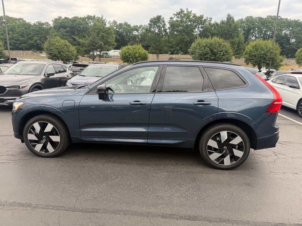 Used 2024 Volvo XC60 plug-in hybrid T8 Ultimate Dark SUV