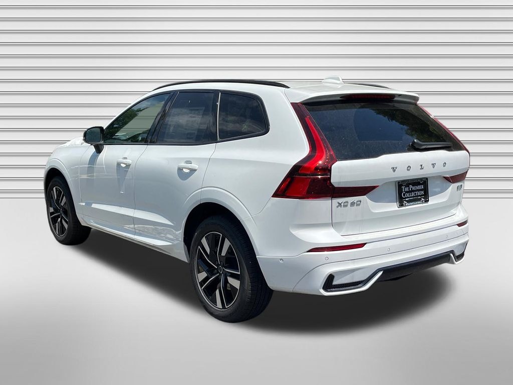 New 2026 Volvo XC60 B5 Plus SUV