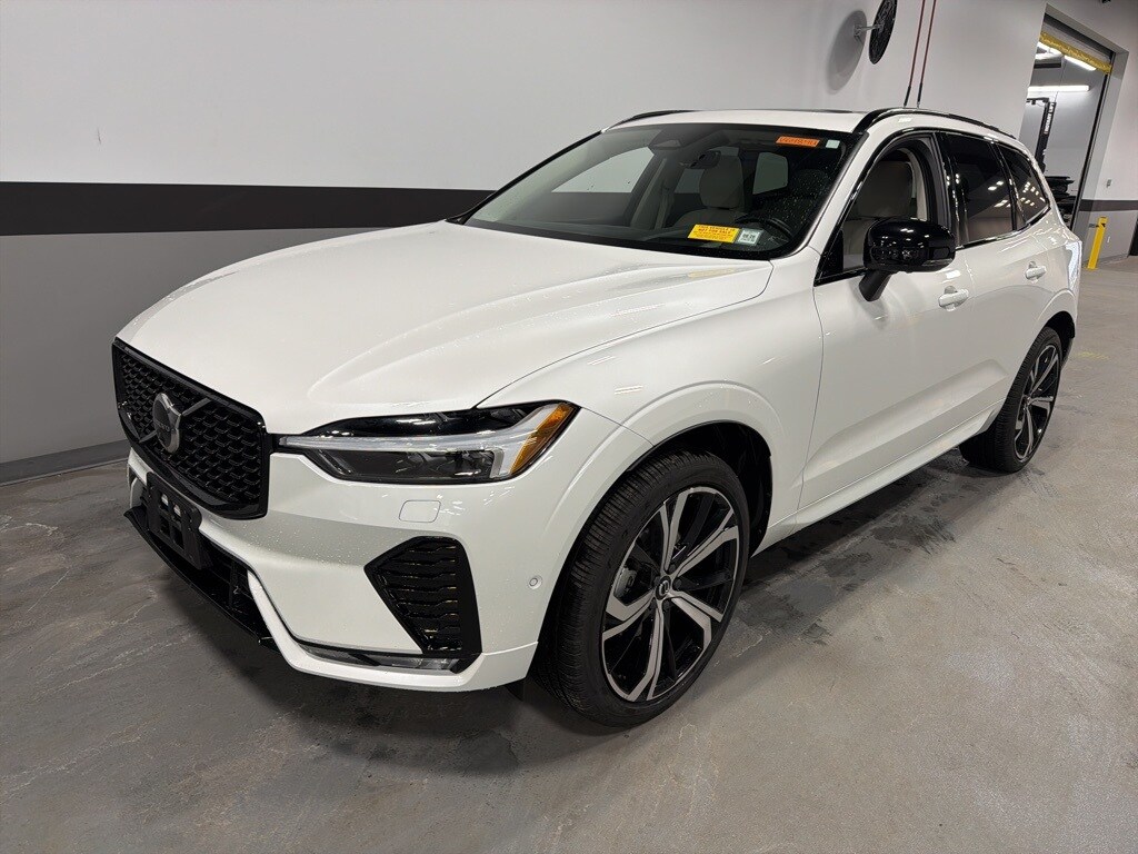 Used 2024 Volvo XC60 B5 Ultimate Dark SUV