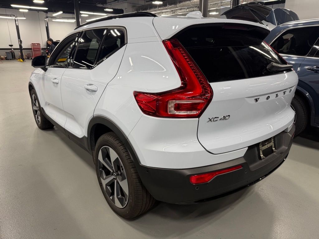 Certified 2026 Volvo XC40 B5 Plus SUV