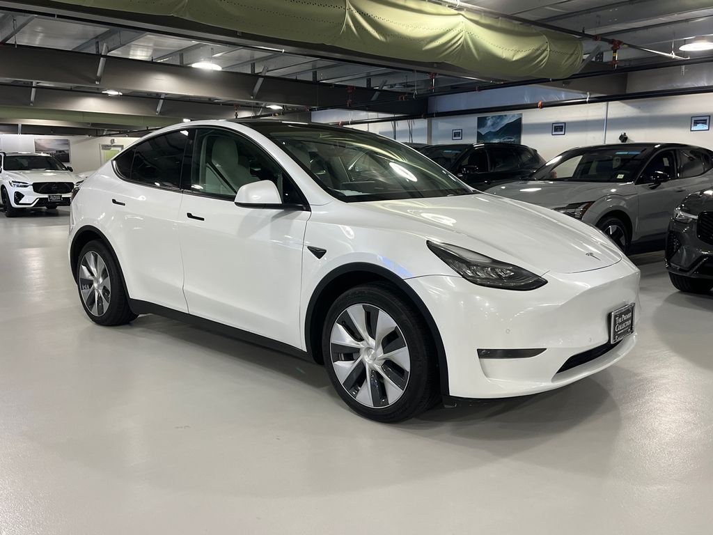 2021 Tesla Model Y Long Range Dual Motor All-Wheel Drive's photo