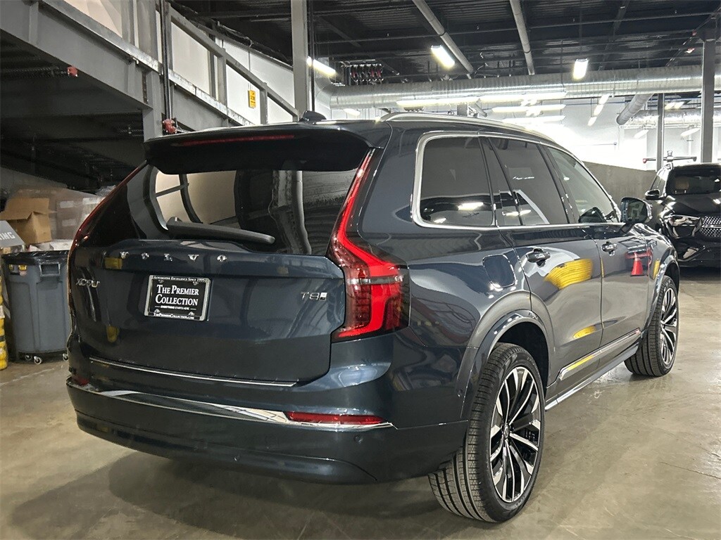 New 2026 Volvo XC90 plug-in hybrid T8 Plus 7-Seater SUV
