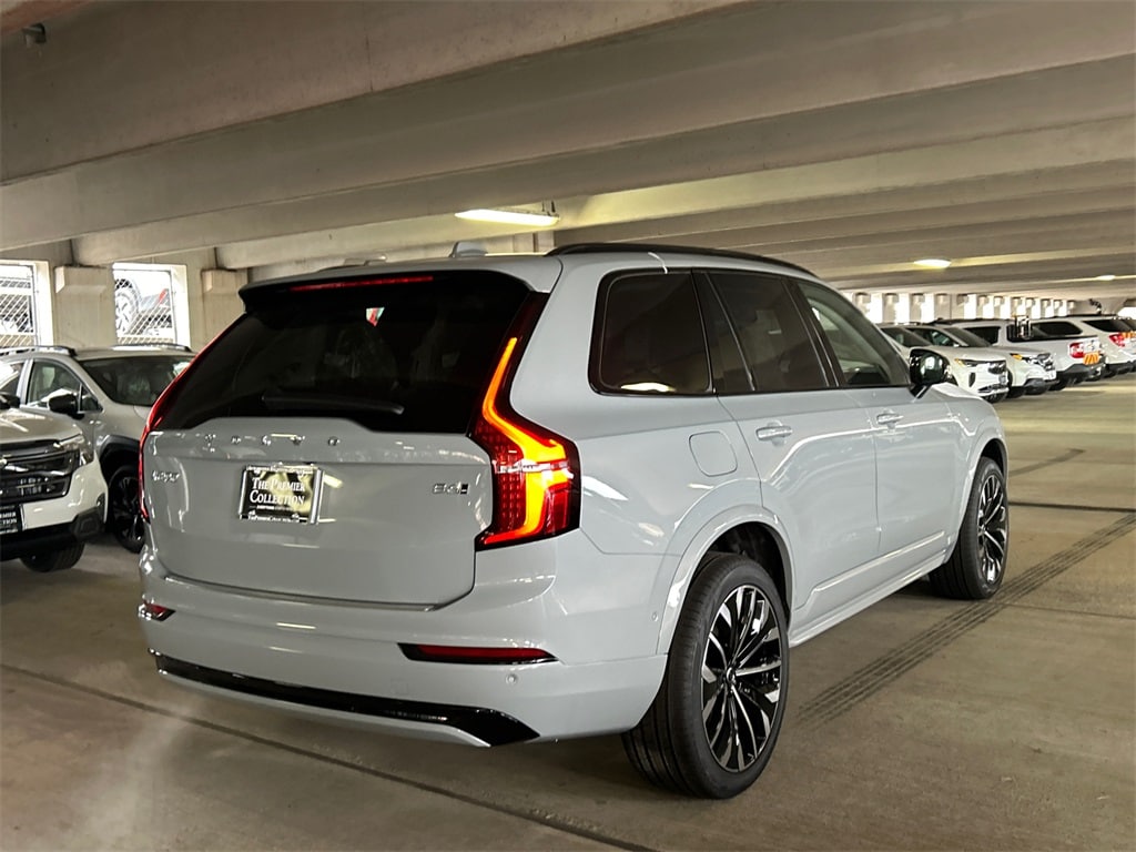 New 2026 Volvo XC90 B6 Ultra Dark Theme 7-Seater SUV