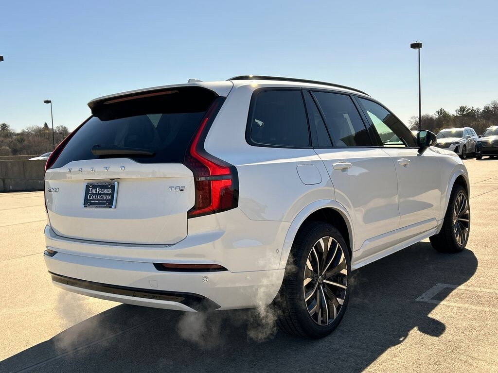 New 2026 Volvo XC90 plug-in hybrid T8 Ultra Dark Theme 6-Seater SUV