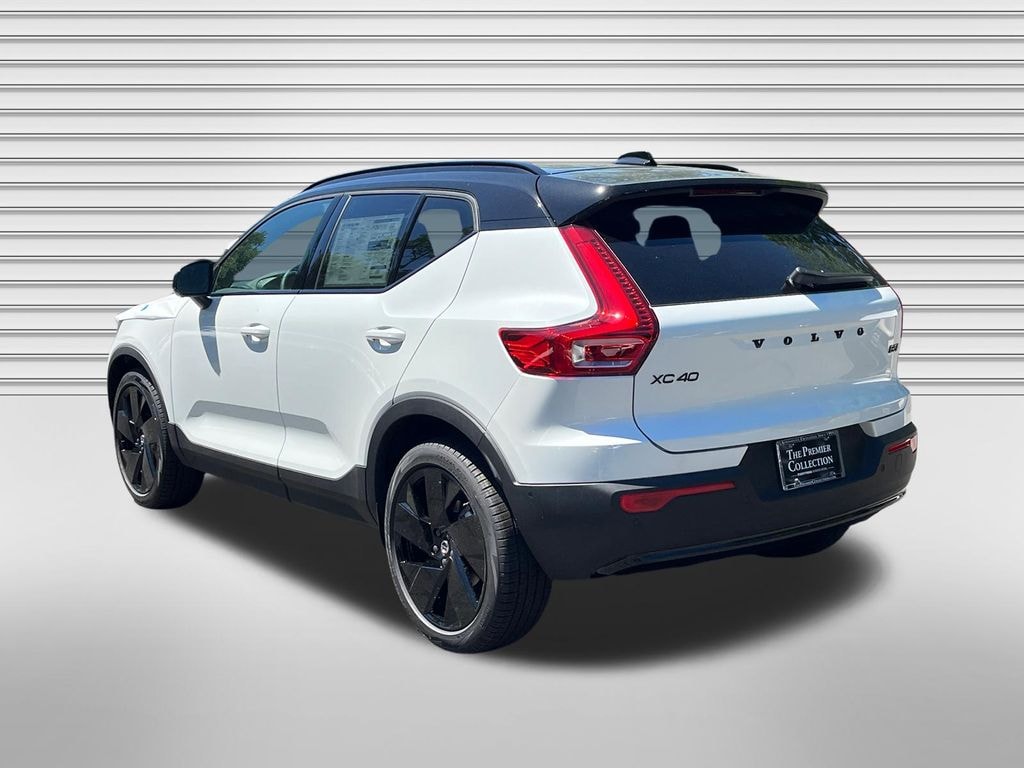 New 2026 Volvo XC40 B5 Ultra Black Edition SUV