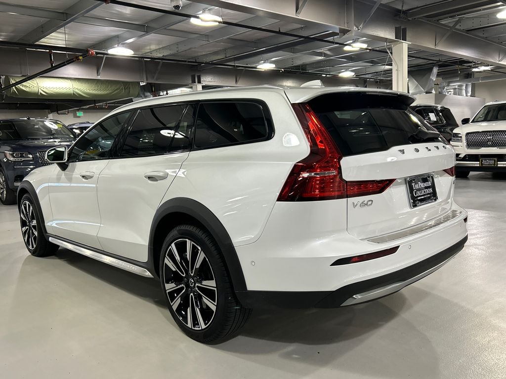 Used 2025 Volvo V60 Cross Country B5 Ultra Wagon