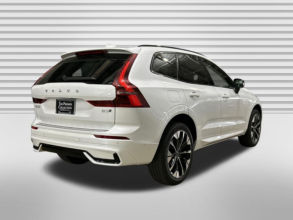 New 2026 Volvo XC60 B5 Plus SUV