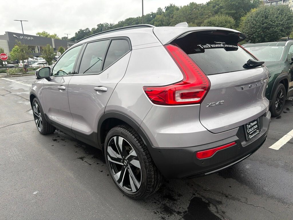 New 2026 Volvo XC40 B5 Plus SUV