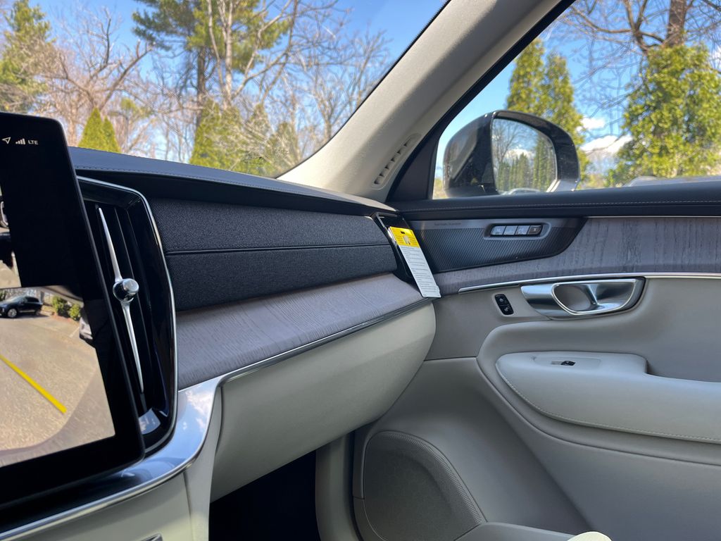 2026 Volvo XC90 Ultra - Photo 19