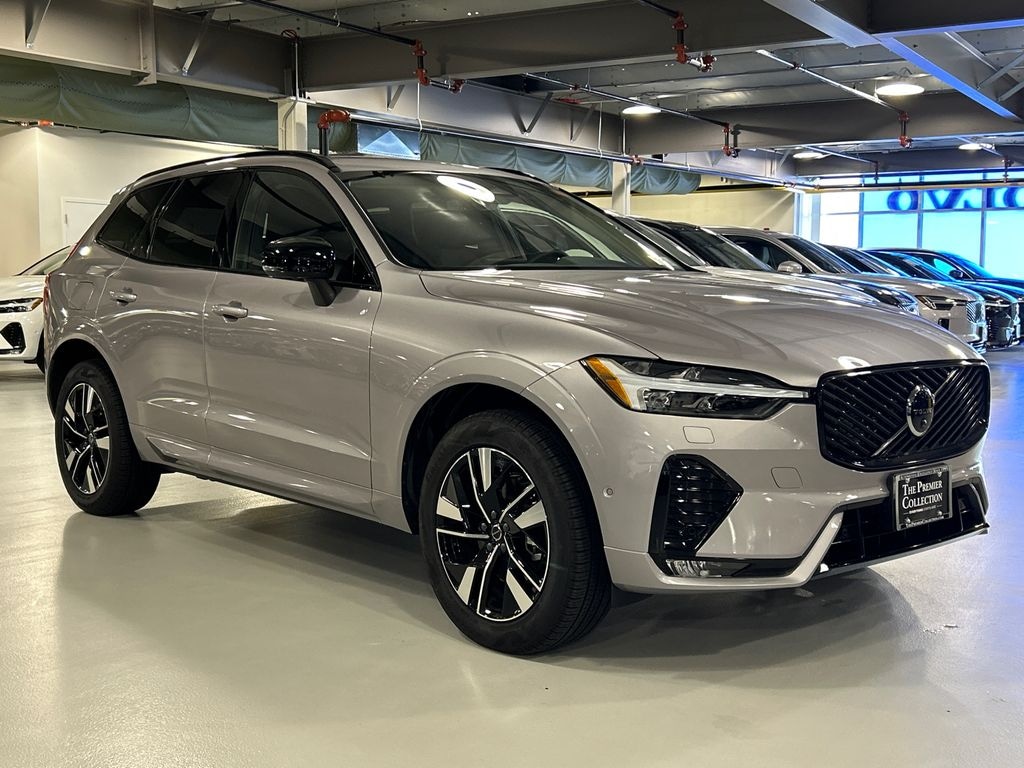 New 2026 Volvo XC60 B5 Plus SUV
