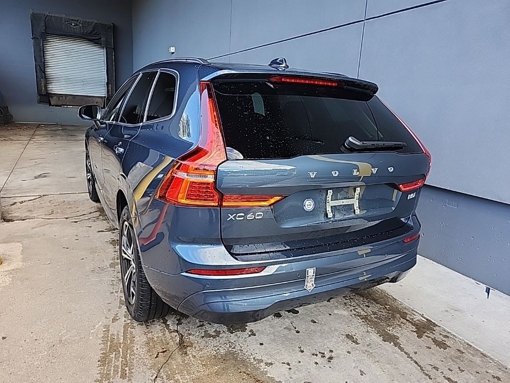 Used 2022 Volvo XC60 B5 AWD Momentum SUV