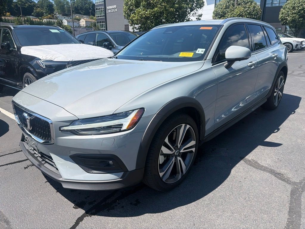 Used 2025 Volvo V60 Cross Country B5 Plus Wagon