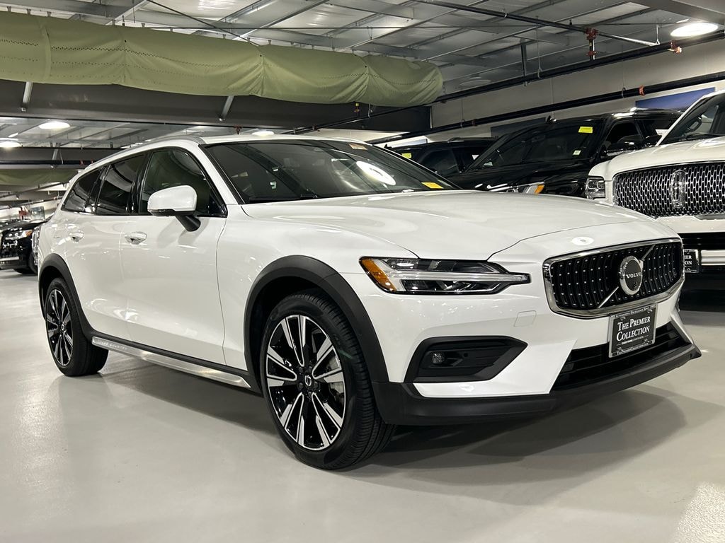 Used 2025 Volvo V60 Cross Country B5 Ultra Wagon