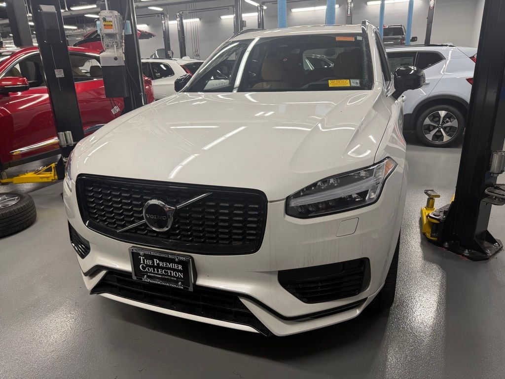 Certified 2023 Volvo XC90 Recharge Plug-In Hybrid Ultimate Dark 7-Seater SUV
