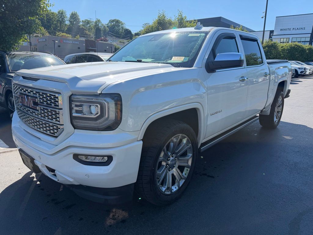2018 GMC Sierra 4WD Crew Cab Short Box's photo