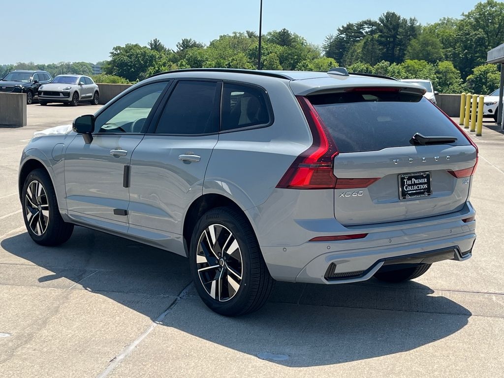 New 2026 Volvo XC60 plug-in hybrid T8 Plus SUV