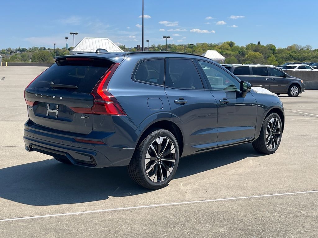 New 2026 Volvo XC60 B5 Ultra SUV