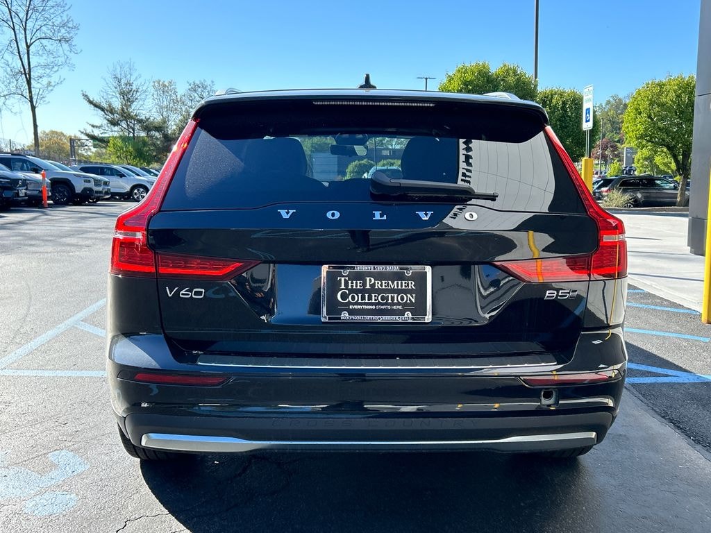 New 2026 Volvo V60 Cross Country B5 Ultra Wagon