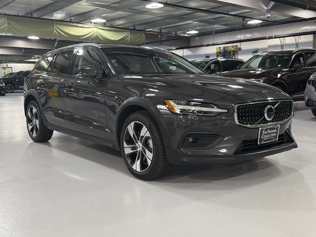 Certified 2025 Volvo V60 Cross Country B5 Plus Wagon