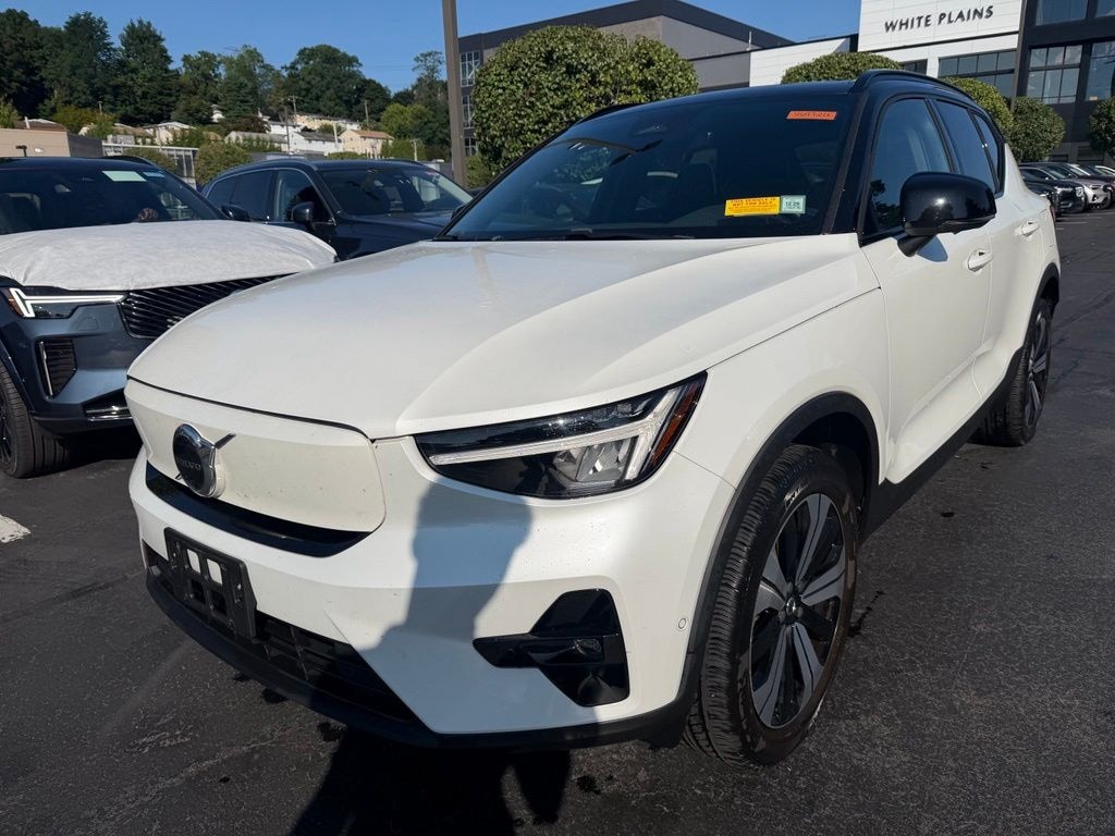 Used 2023 Volvo XC40 Recharge Pure Electric Plus SUV
