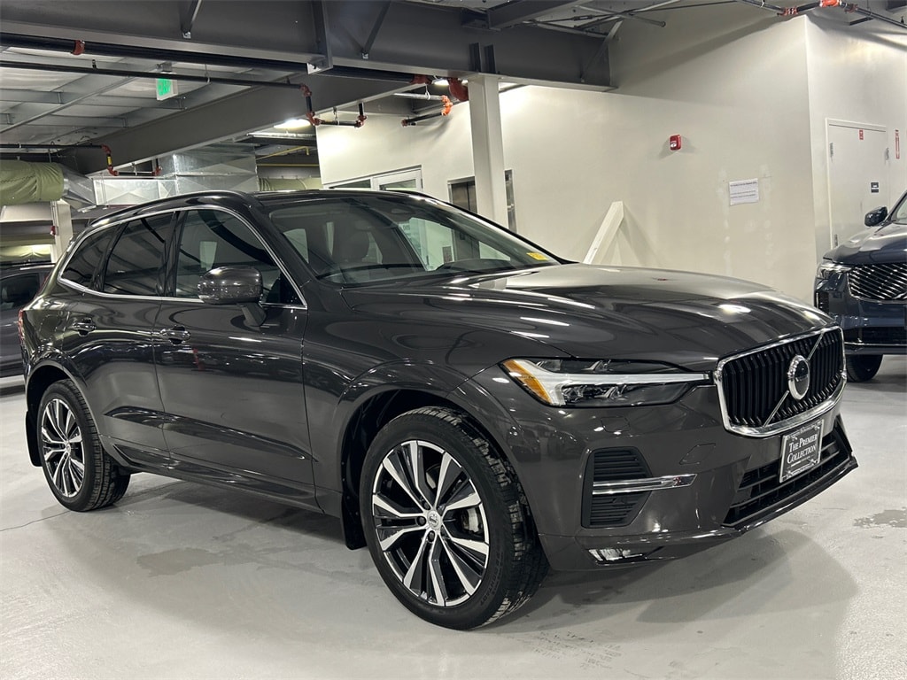 2022 Volvo XC60 Momentum