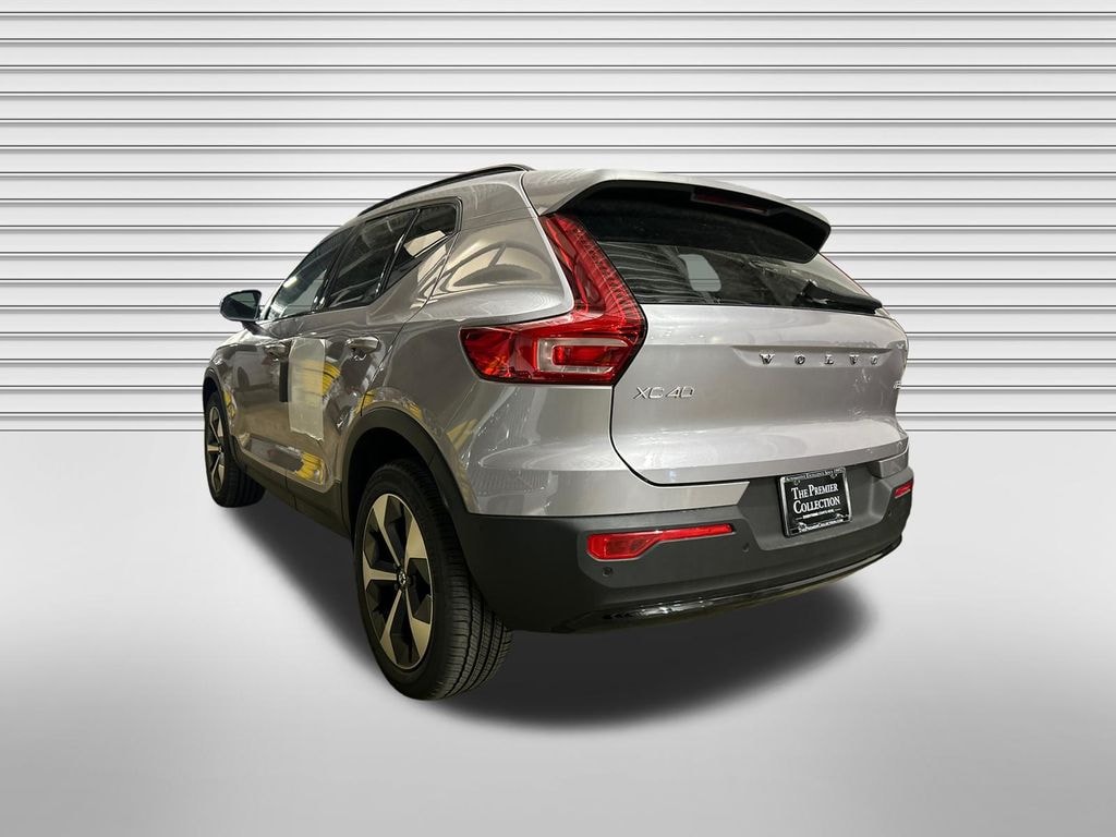 New 2026 Volvo XC40 B5 Plus SUV