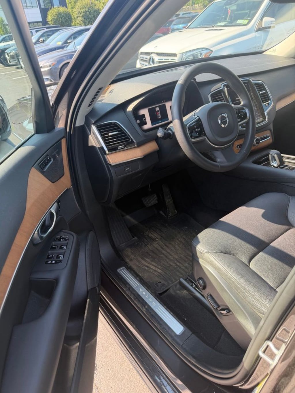 Used 2023 Volvo XC90 B6 AWD Plus 7-Seater SUV