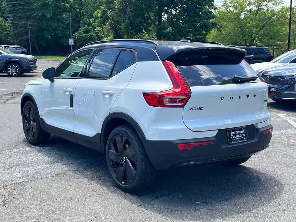 New 2026 Volvo XC40 B5 Ultra Black Edition SUV