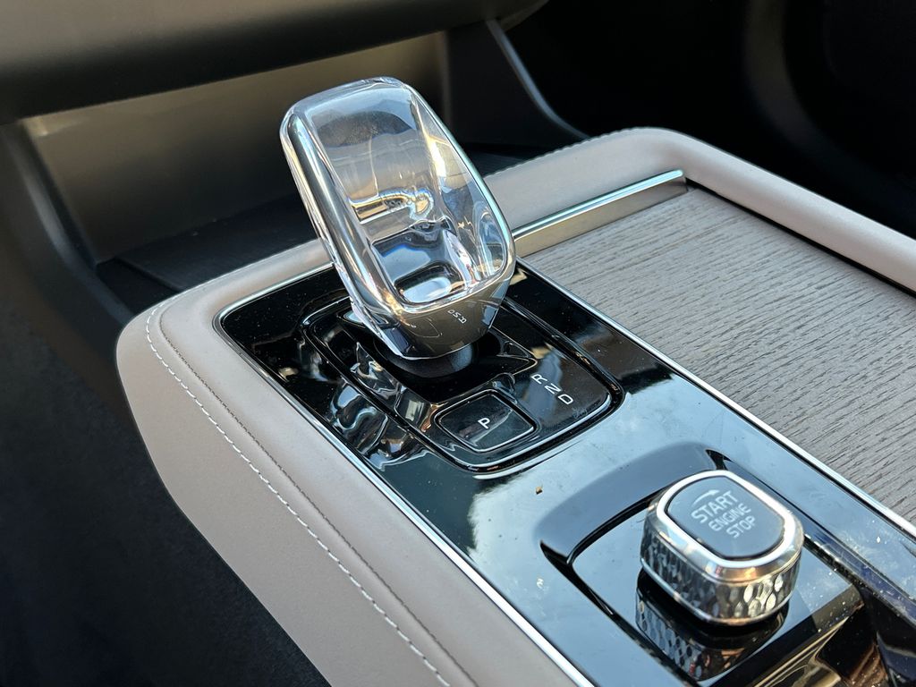 2026 Volvo XC90 Core - Photo 16