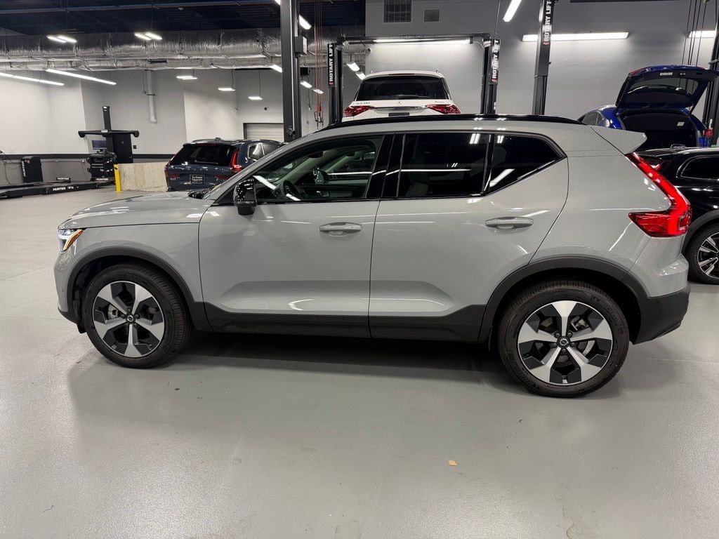 Certified 2026 Volvo XC40 B5 Plus SUV