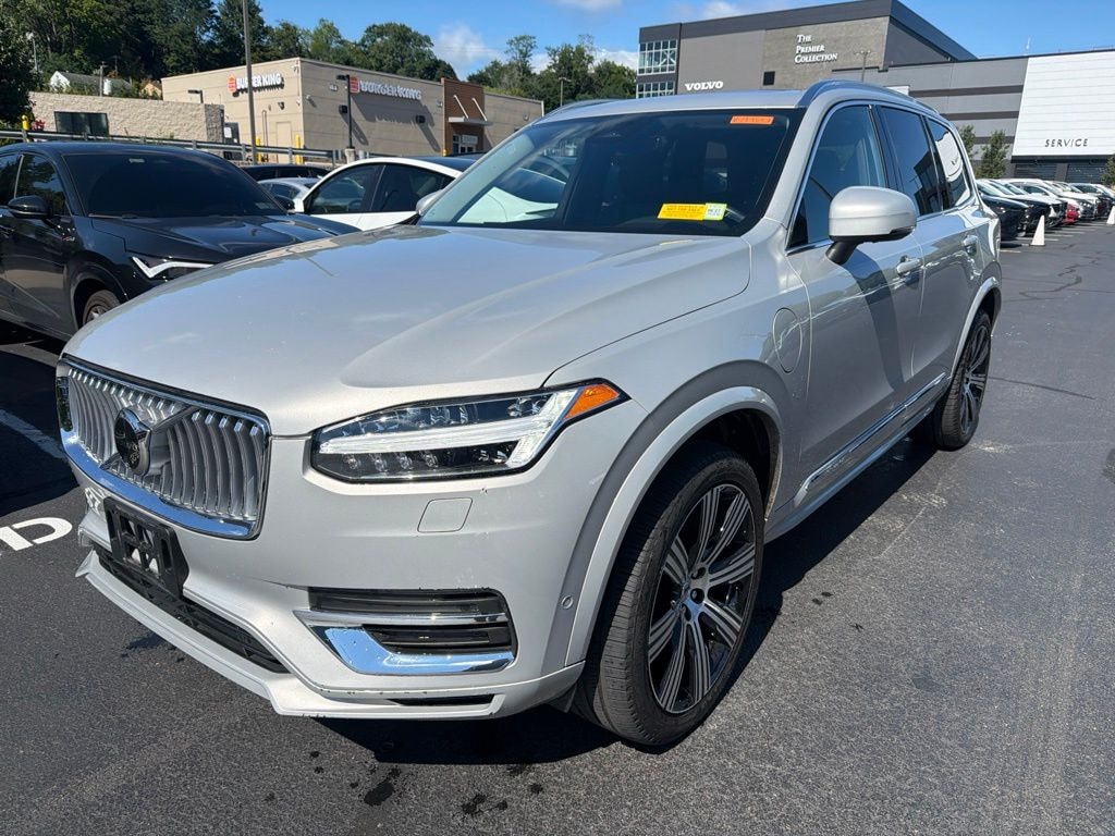 Used 2024 Volvo XC90 plug-in hybrid T8 Plus 6-Seater SUV