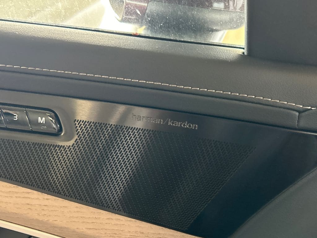 2026 Volvo XC90 Plus - Photo 20