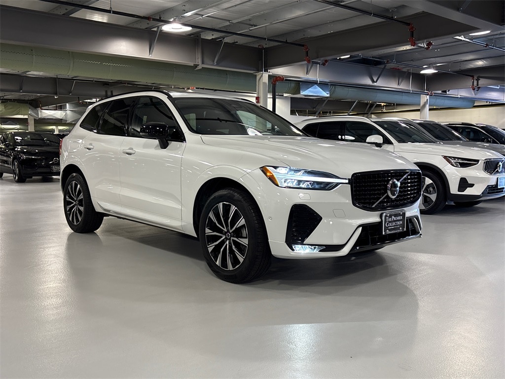 2023 Volvo XC60 Plus