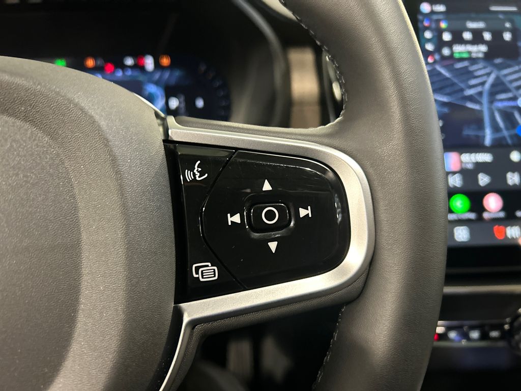 2026 Volvo XC90 Plus - Photo 14