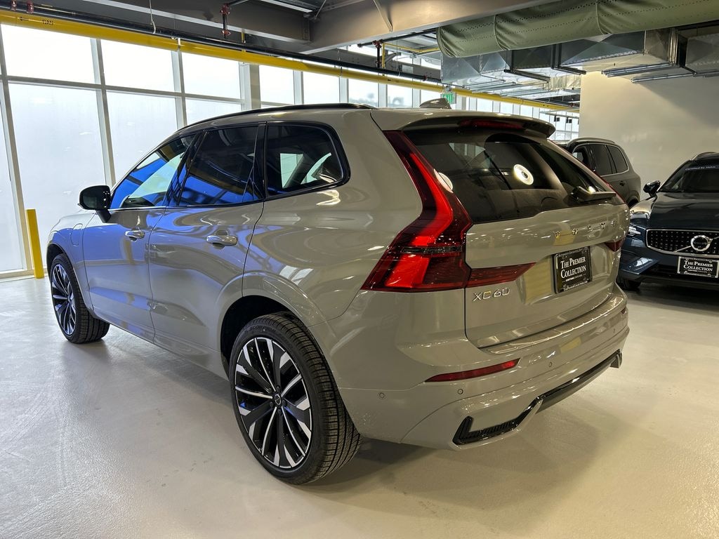 New 2026 Volvo XC60 plug-in hybrid T8 Ultra SUV